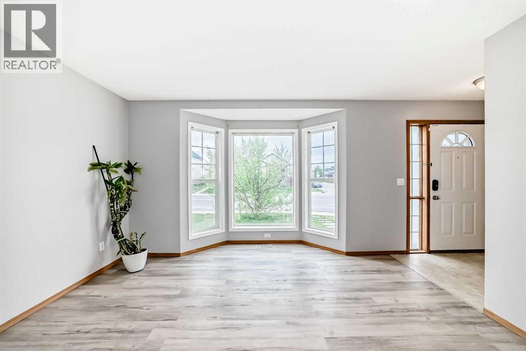 Single Family House 4 Level for Sale in  Taradale Drive NE Taradale Calgary 