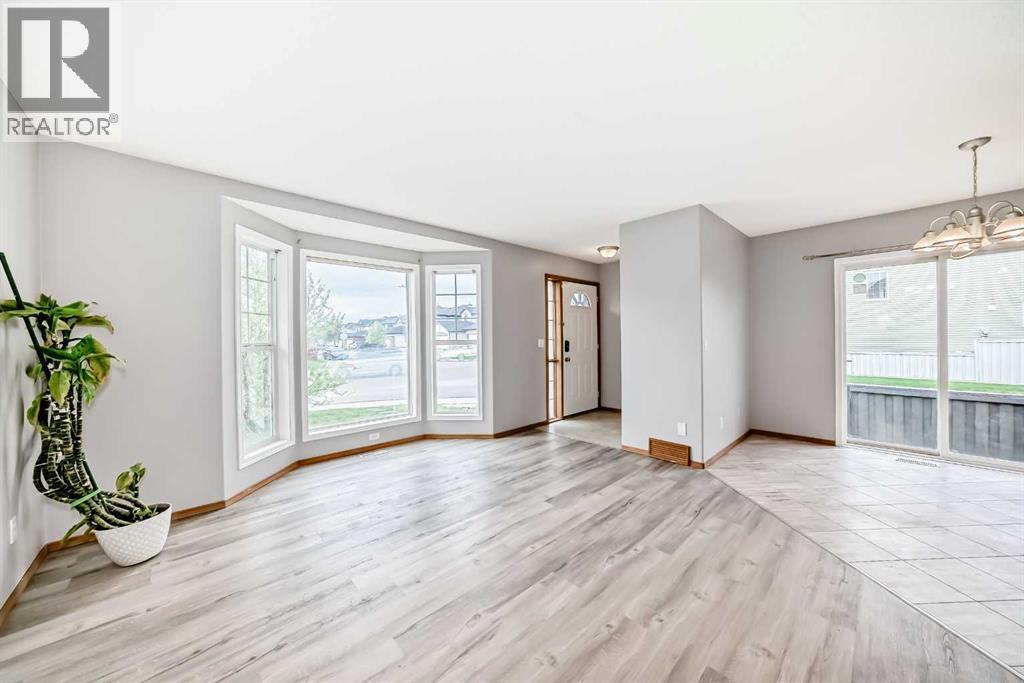 Single Family House 4 Level for Sale in  Taradale Drive NE Taradale Calgary 