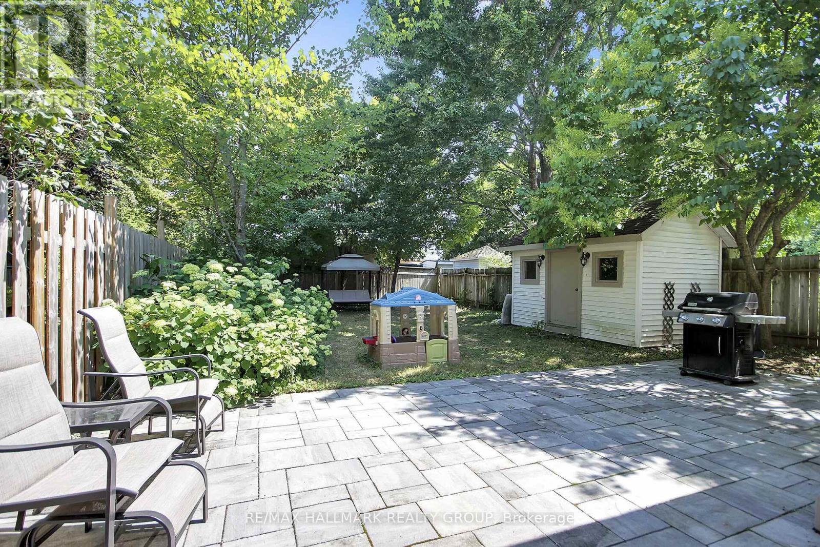 Photo 4 of 1661 Kindersley Avenue, Ottawa ON