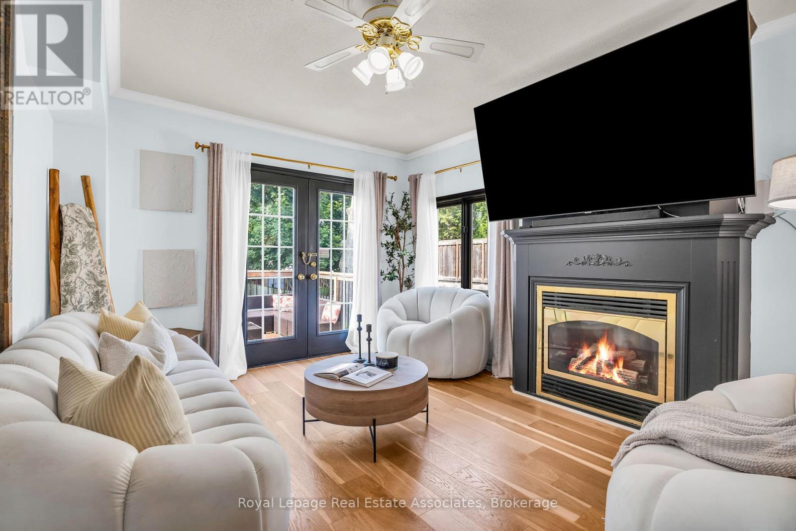 Photo 18 of 145 Margaret Street, Essa ON