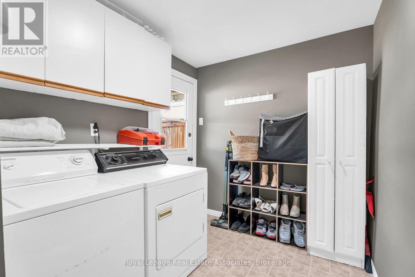 Photo 22 of 145 Margaret Street, Essa ON