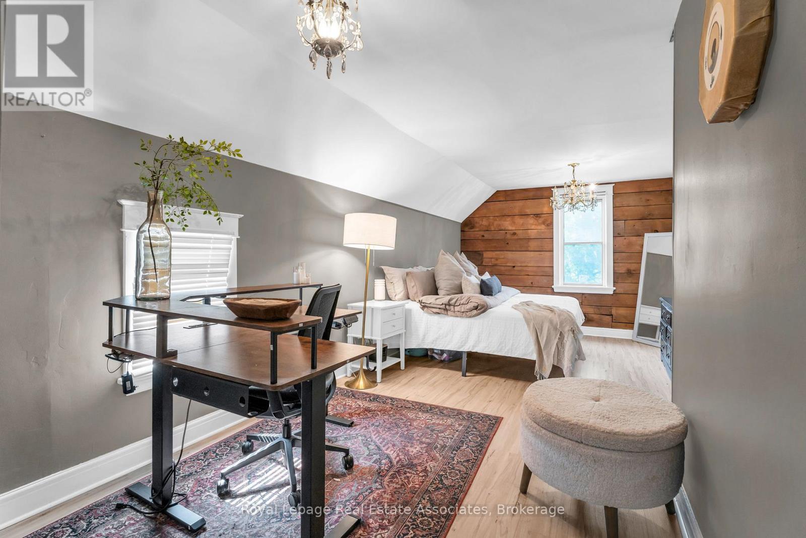 Photo 26 of 145 Margaret Street, Essa ON