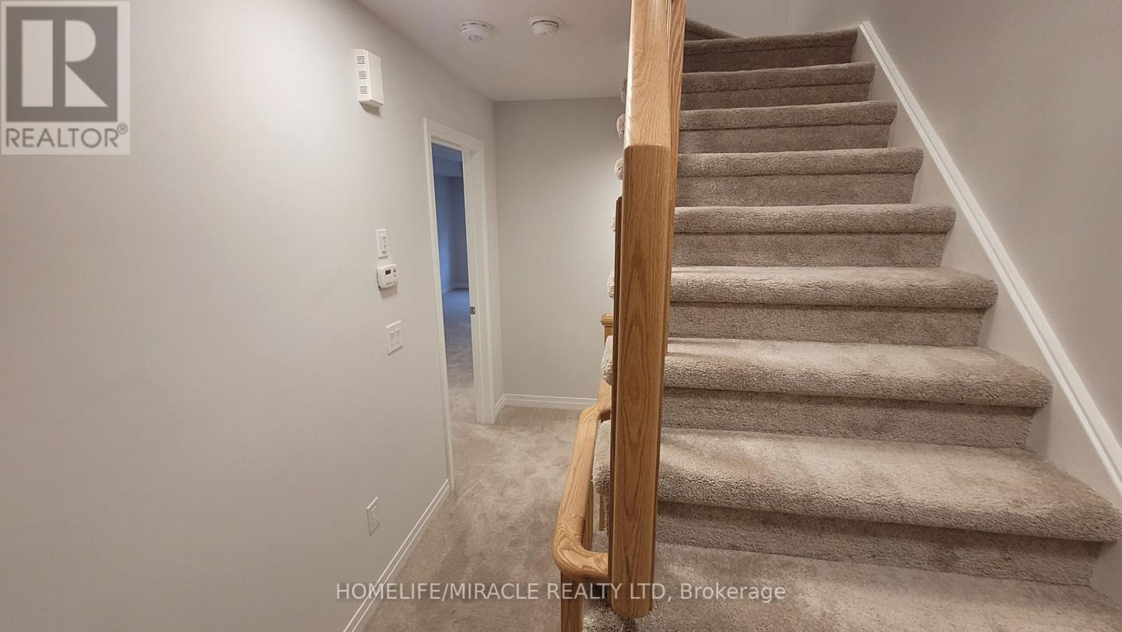Photo 10 of 6 50 Baynes Way, Bradford West Gwillimbury ON