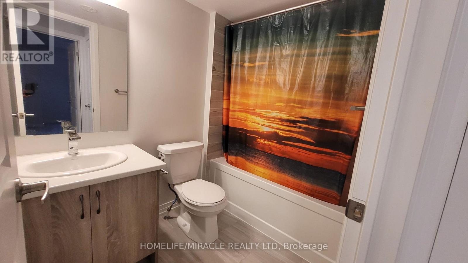 Photo 33 of 6 50 Baynes Way, Bradford West Gwillimbury ON