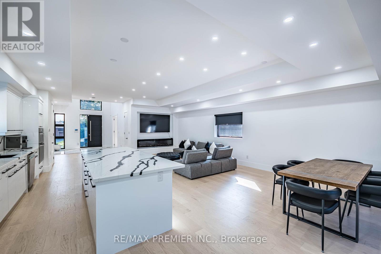 Photo 13 of 24 Gosling Road, Vaughan ON