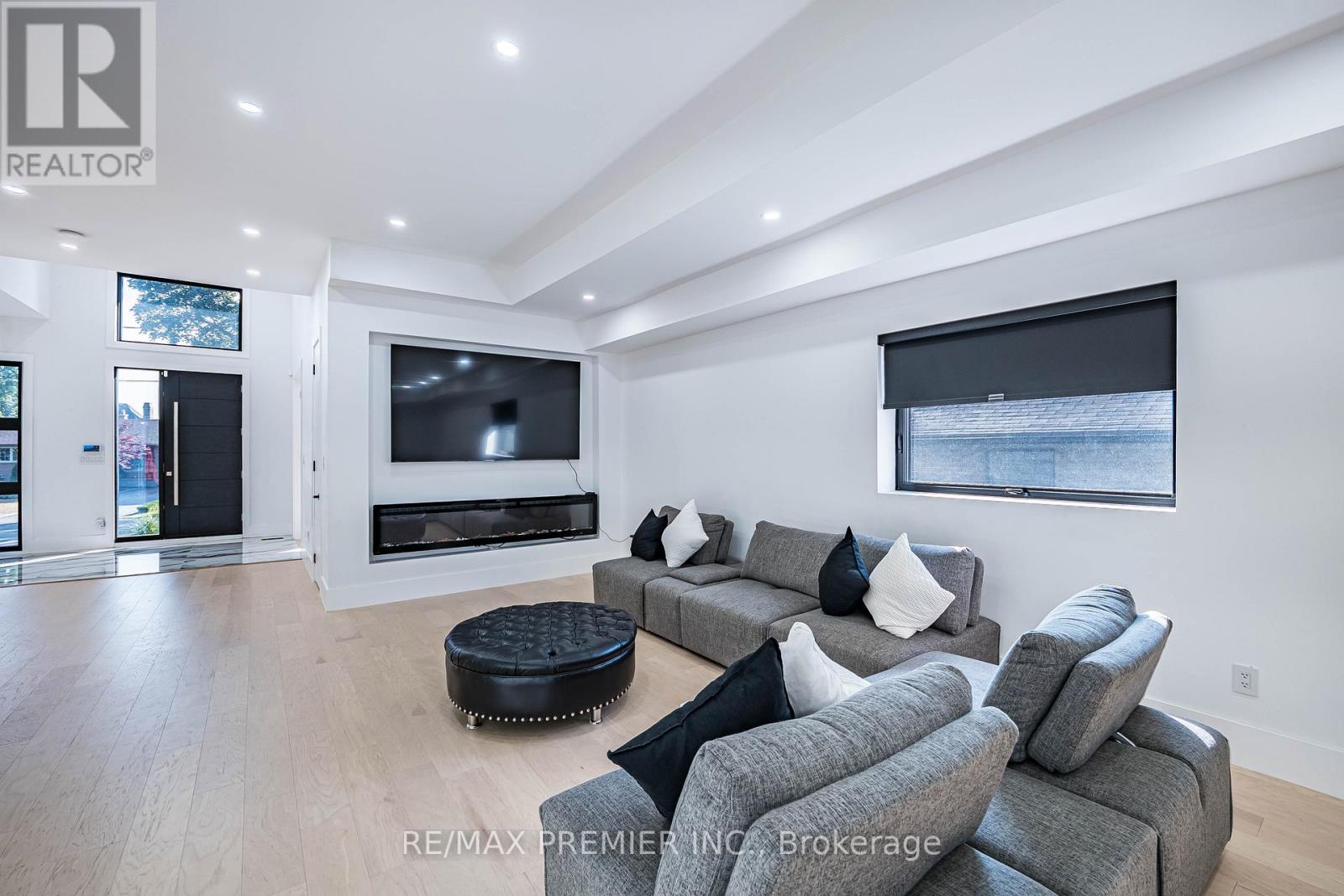 Photo 15 of 24 Gosling Road, Vaughan ON