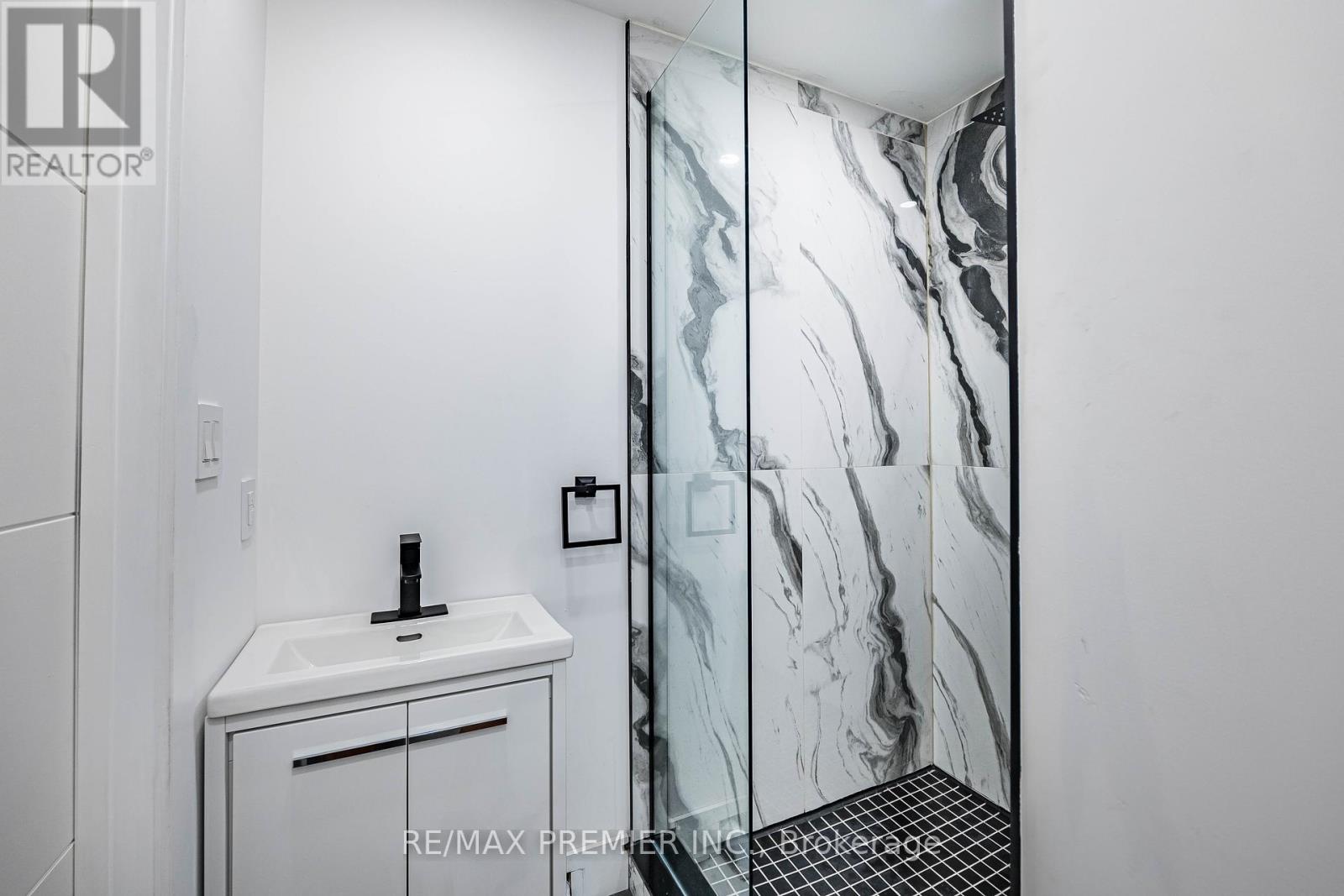 Photo 36 of 24 Gosling Road, Vaughan ON