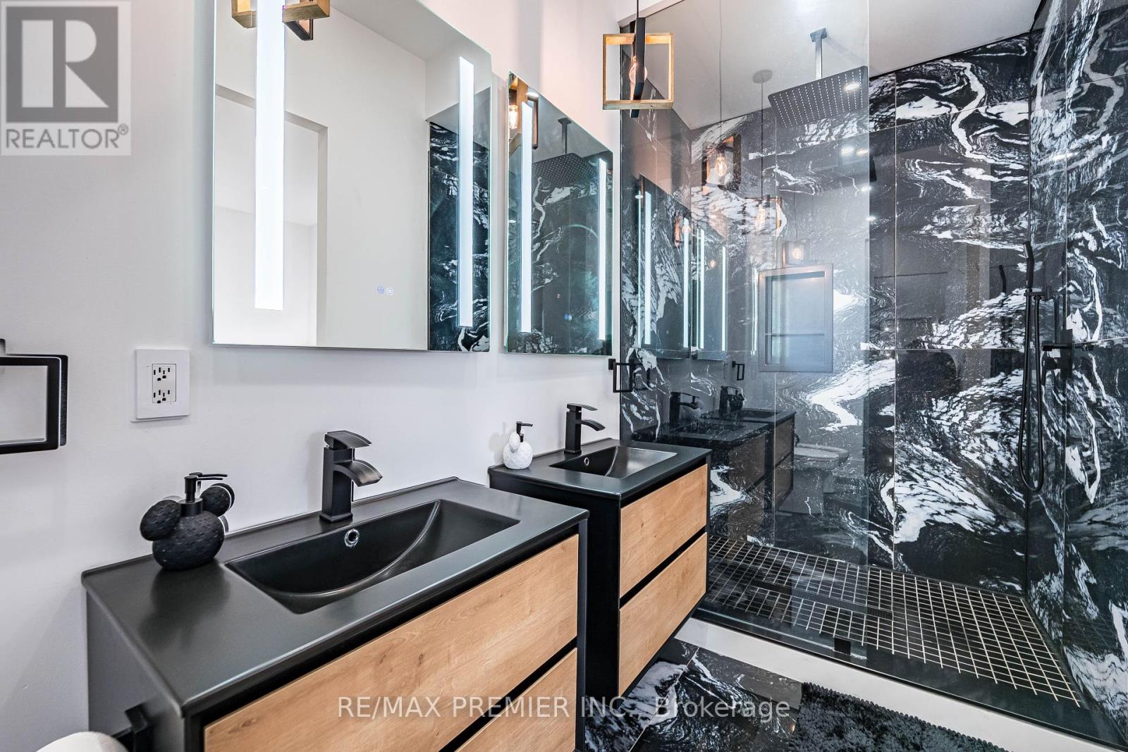 Photo 46 of 24 Gosling Road, Vaughan ON