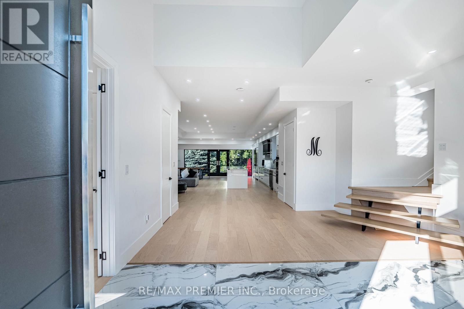 Photo 6 of 24 Gosling Road, Vaughan ON