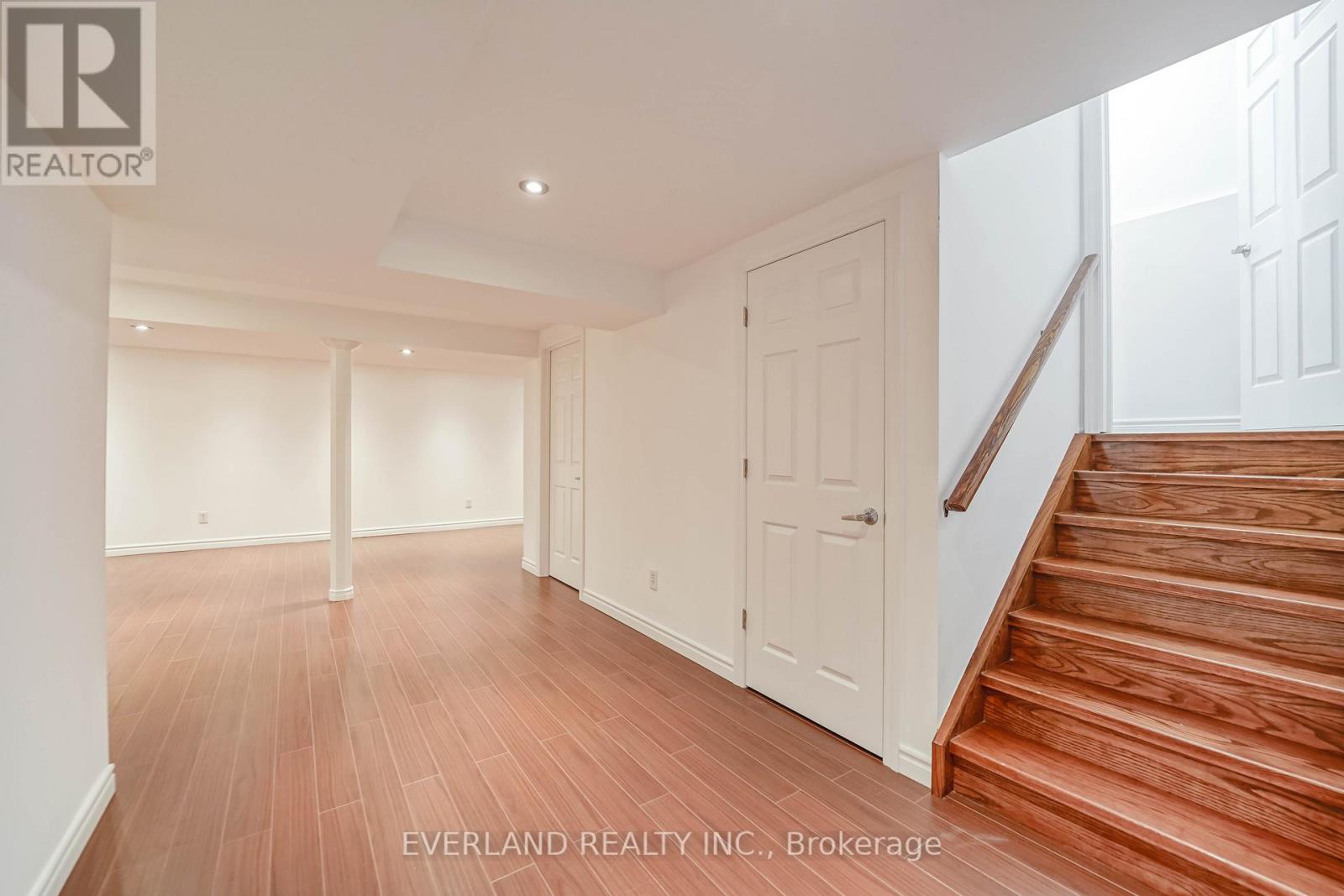 Photo 22 of 187 Silver Linden Drive, Richmond Hill ON