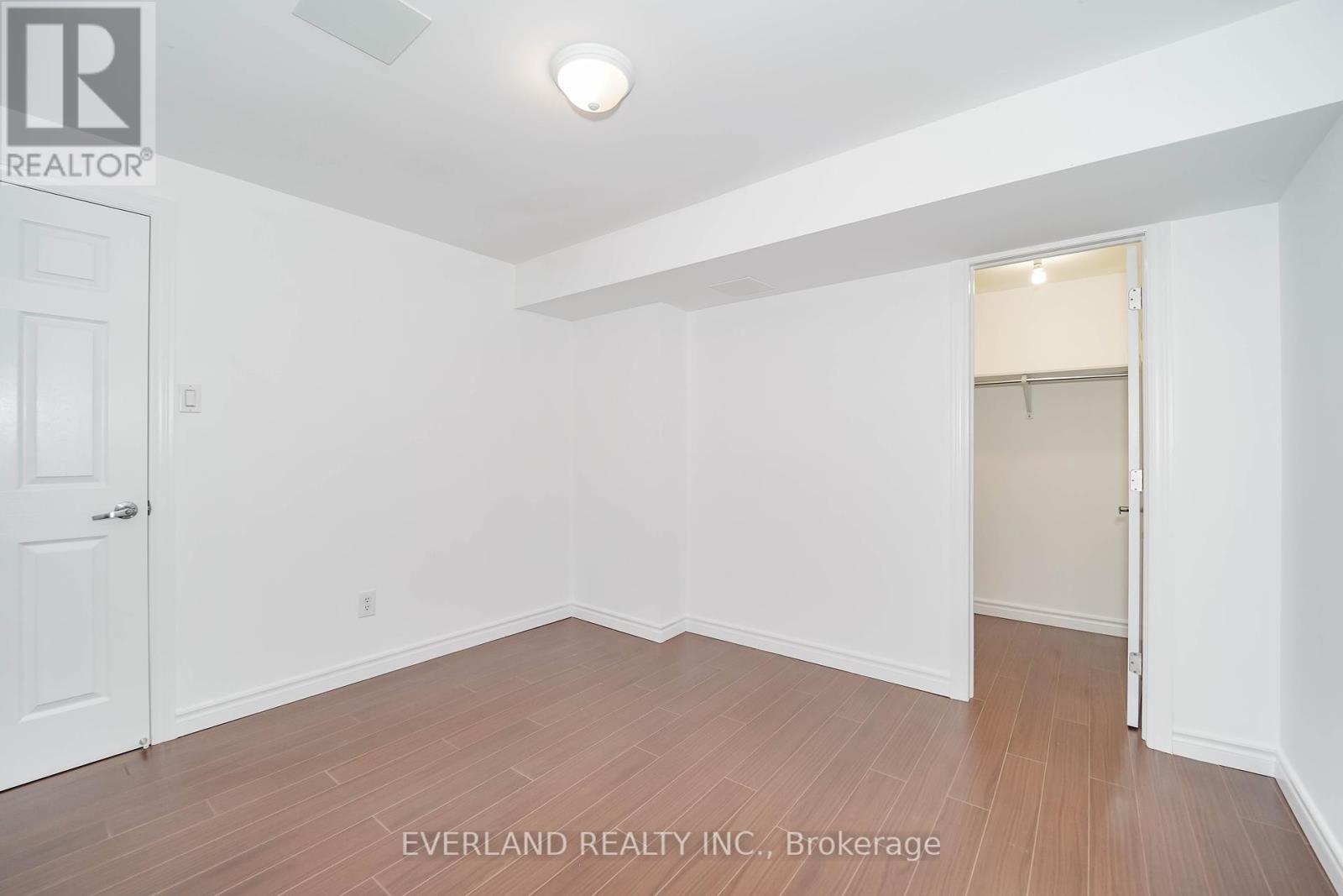 Photo 6 of 187 Silver Linden Drive, Richmond Hill ON