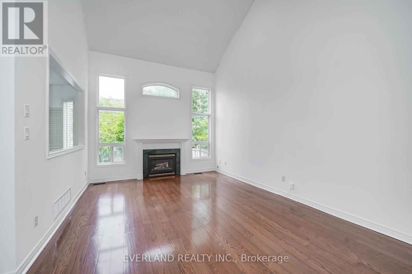Photo 16 of 187 Silver Linden Drive, Richmond Hill ON