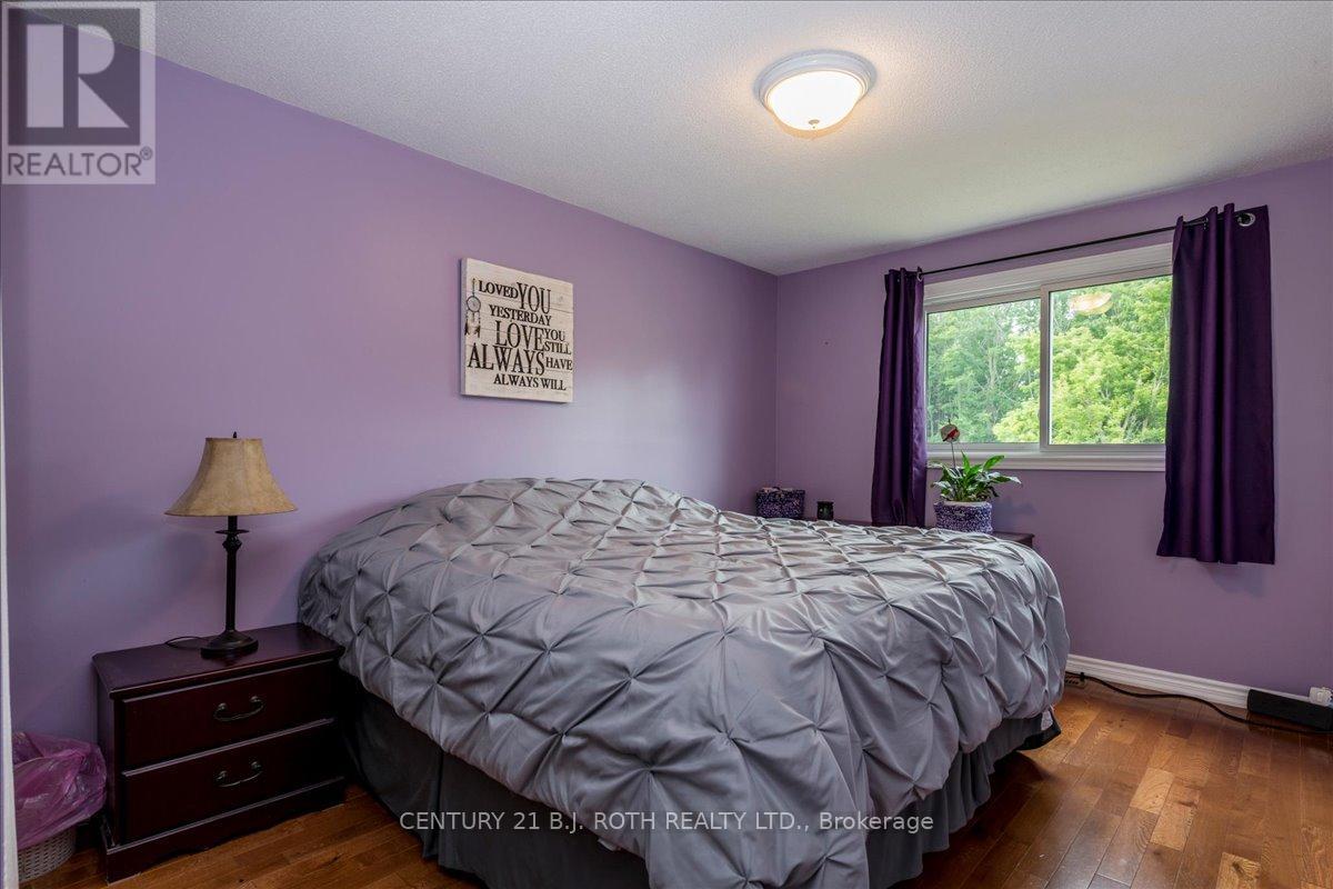 Photo 13 of 2834 Dempster Avenue, Innisfil ON