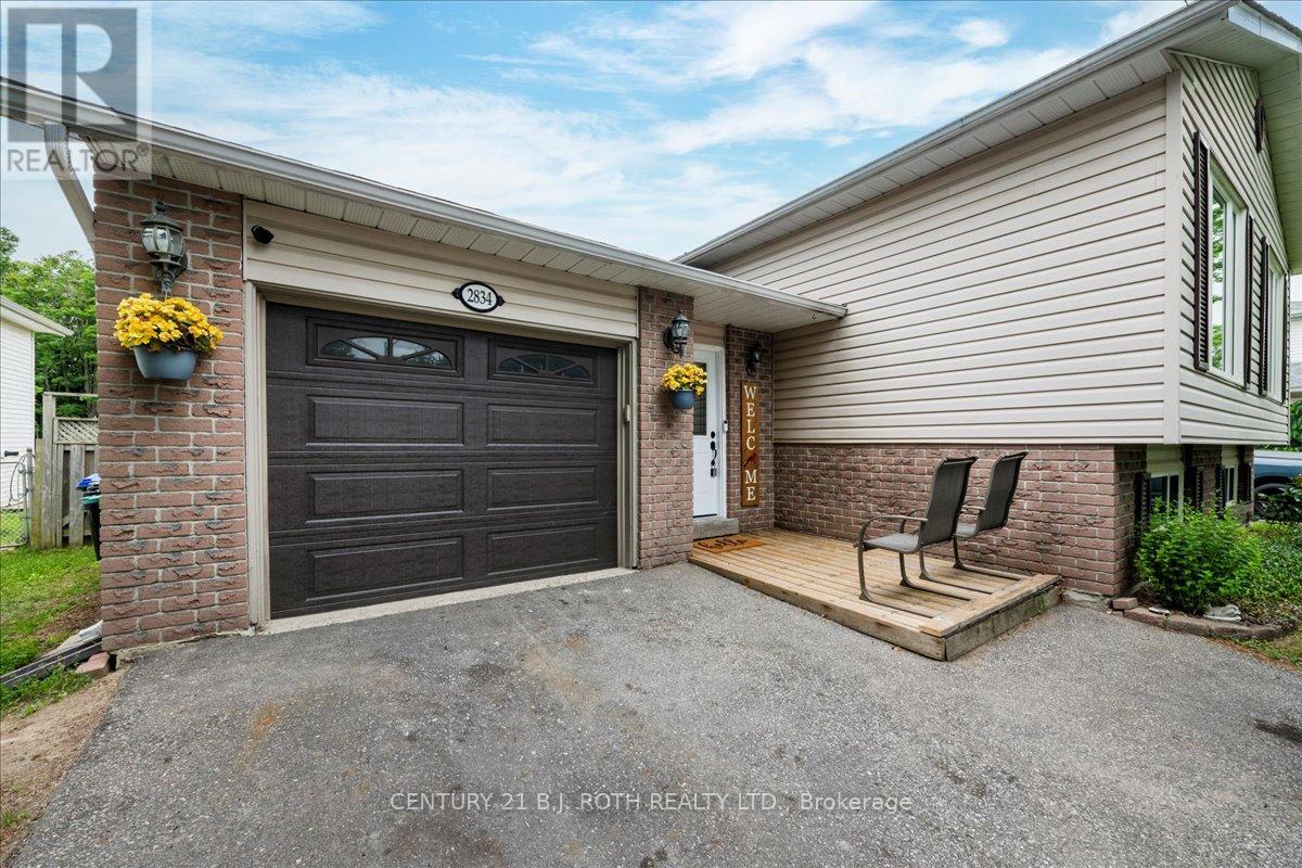 Photo 2 of 2834 Dempster Avenue, Innisfil ON