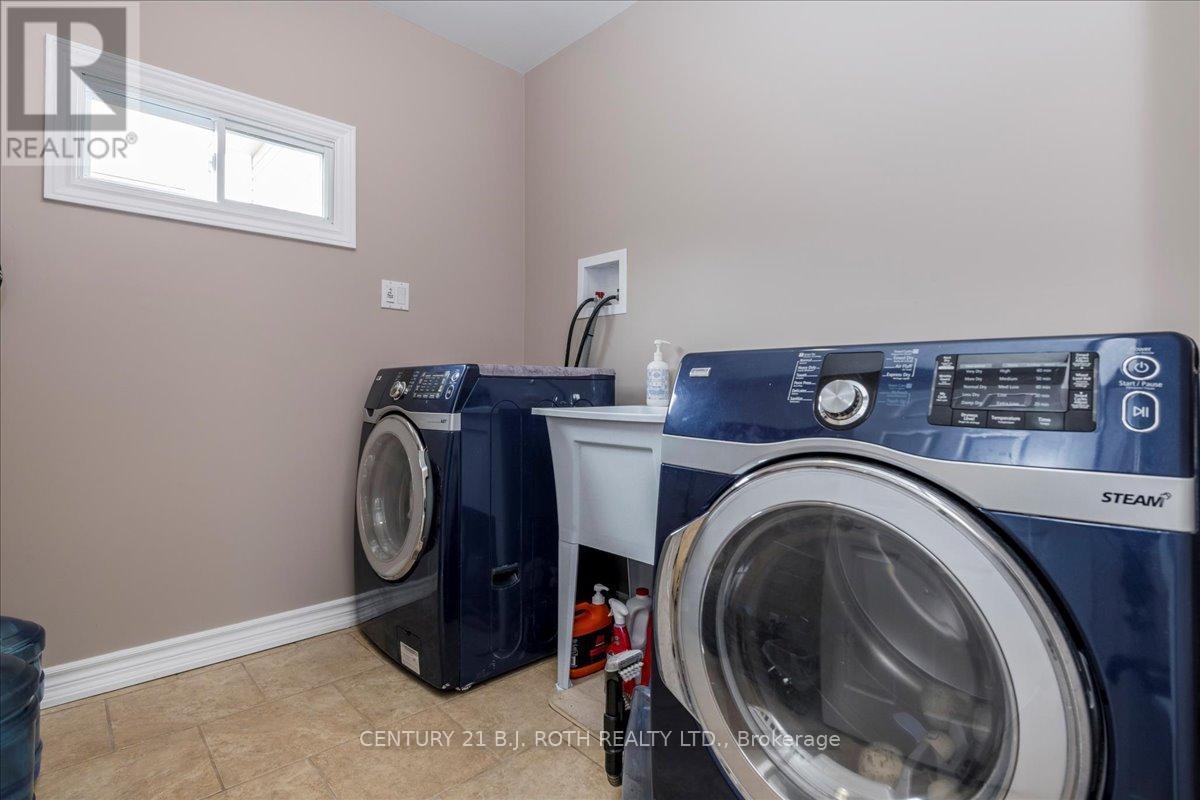 Photo 21 of 2834 Dempster Avenue, Innisfil ON