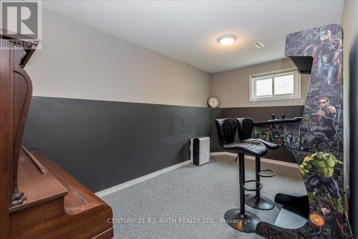 Photo 29 of 2834 Dempster Avenue, Innisfil ON