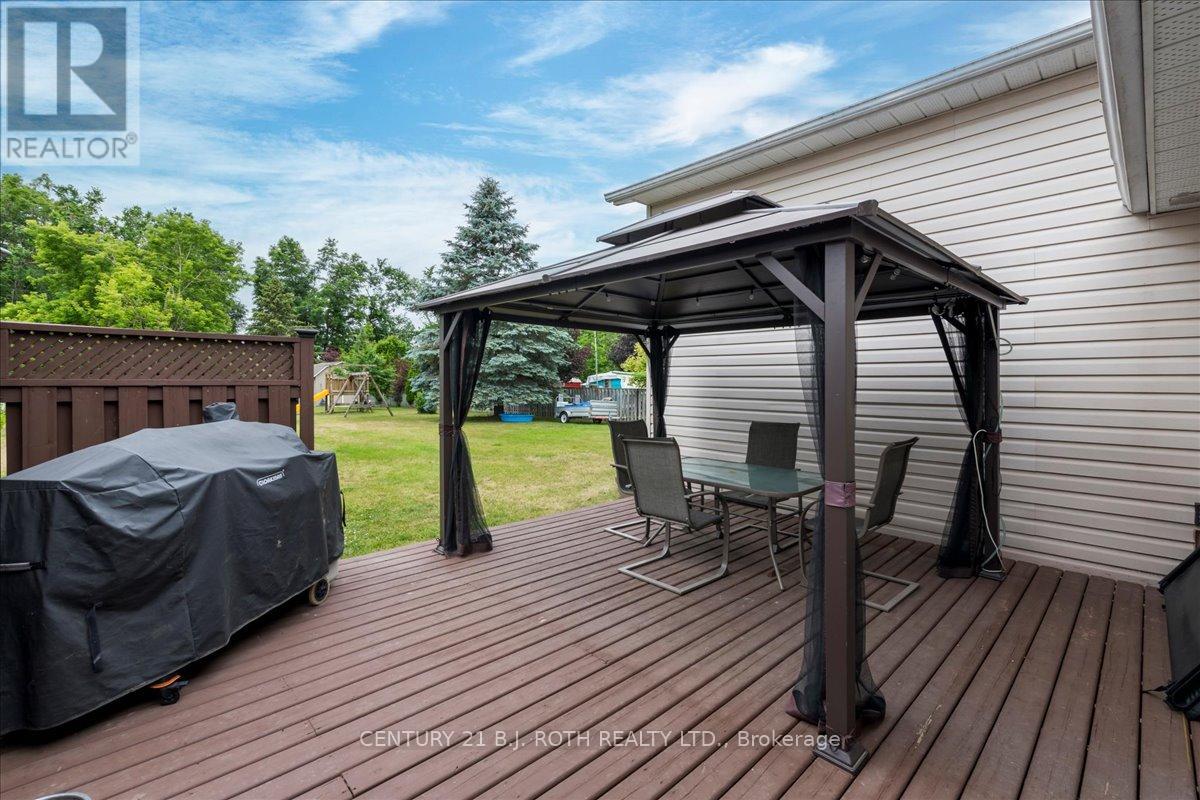 Photo 31 of 2834 Dempster Avenue, Innisfil ON