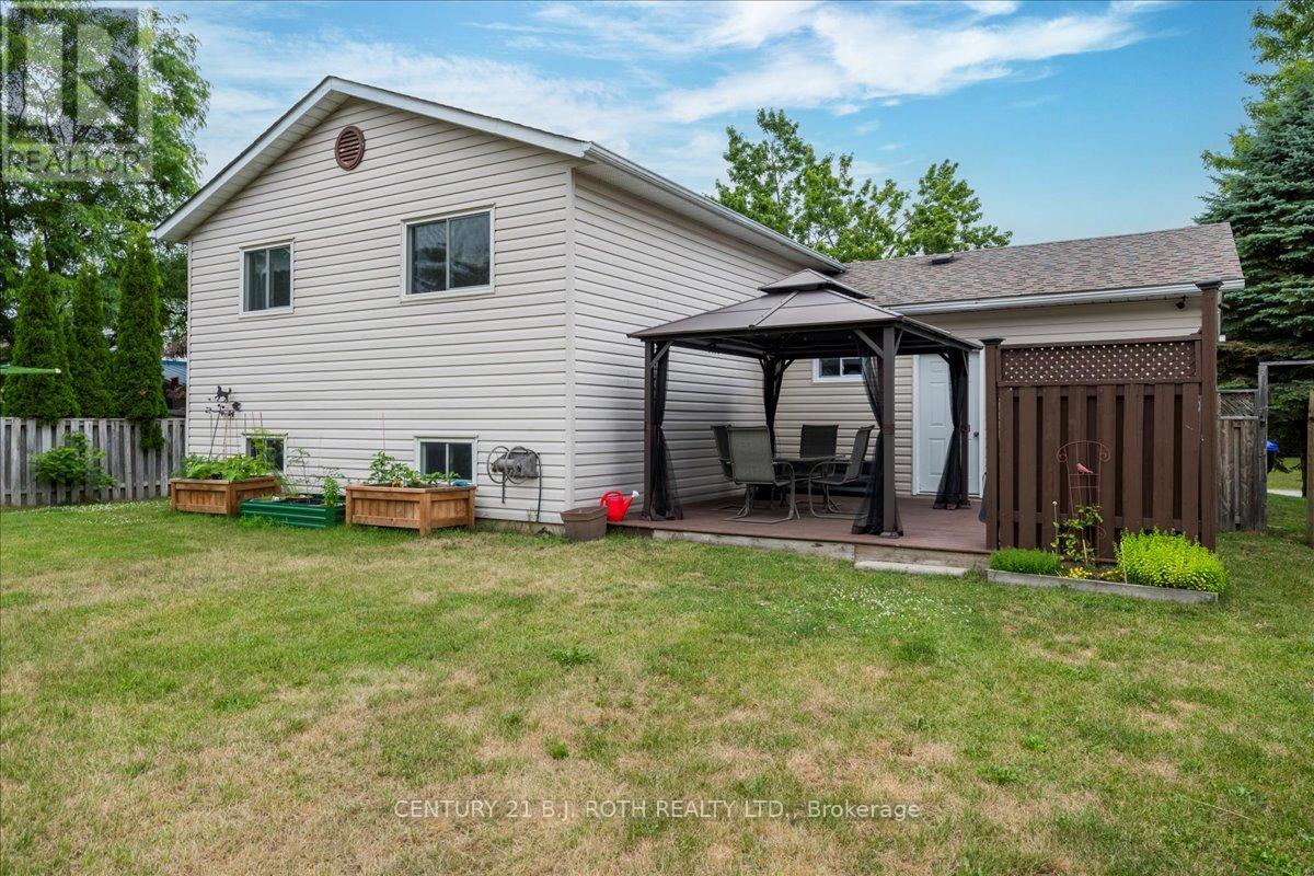 Photo 32 of 2834 Dempster Avenue, Innisfil ON