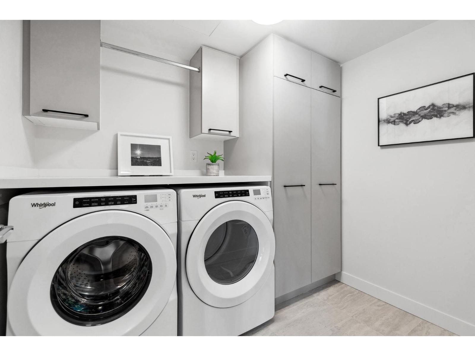 711 1526 FINLAY STREET, White Rock