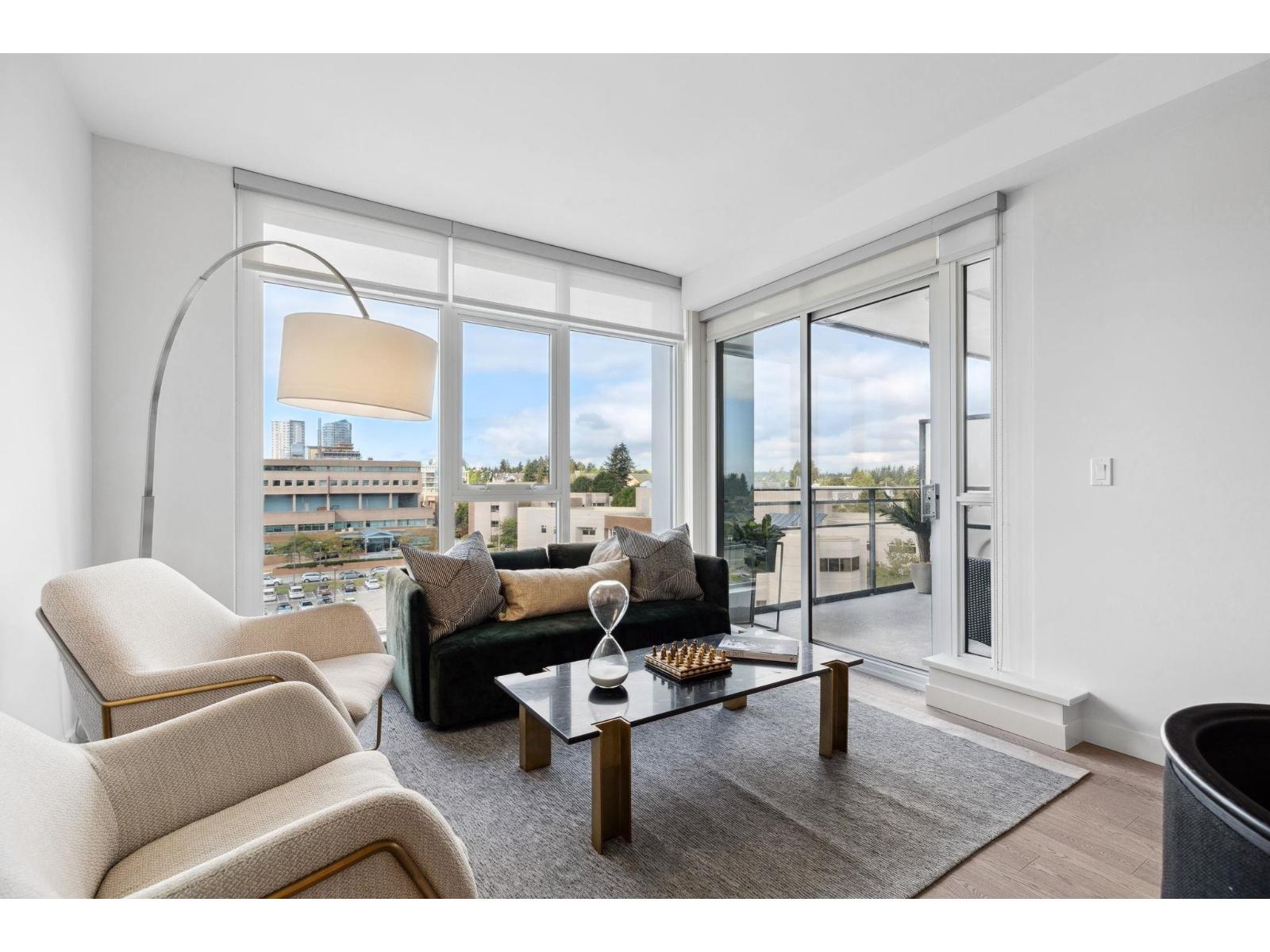 711 1526 FINLAY STREET, White Rock