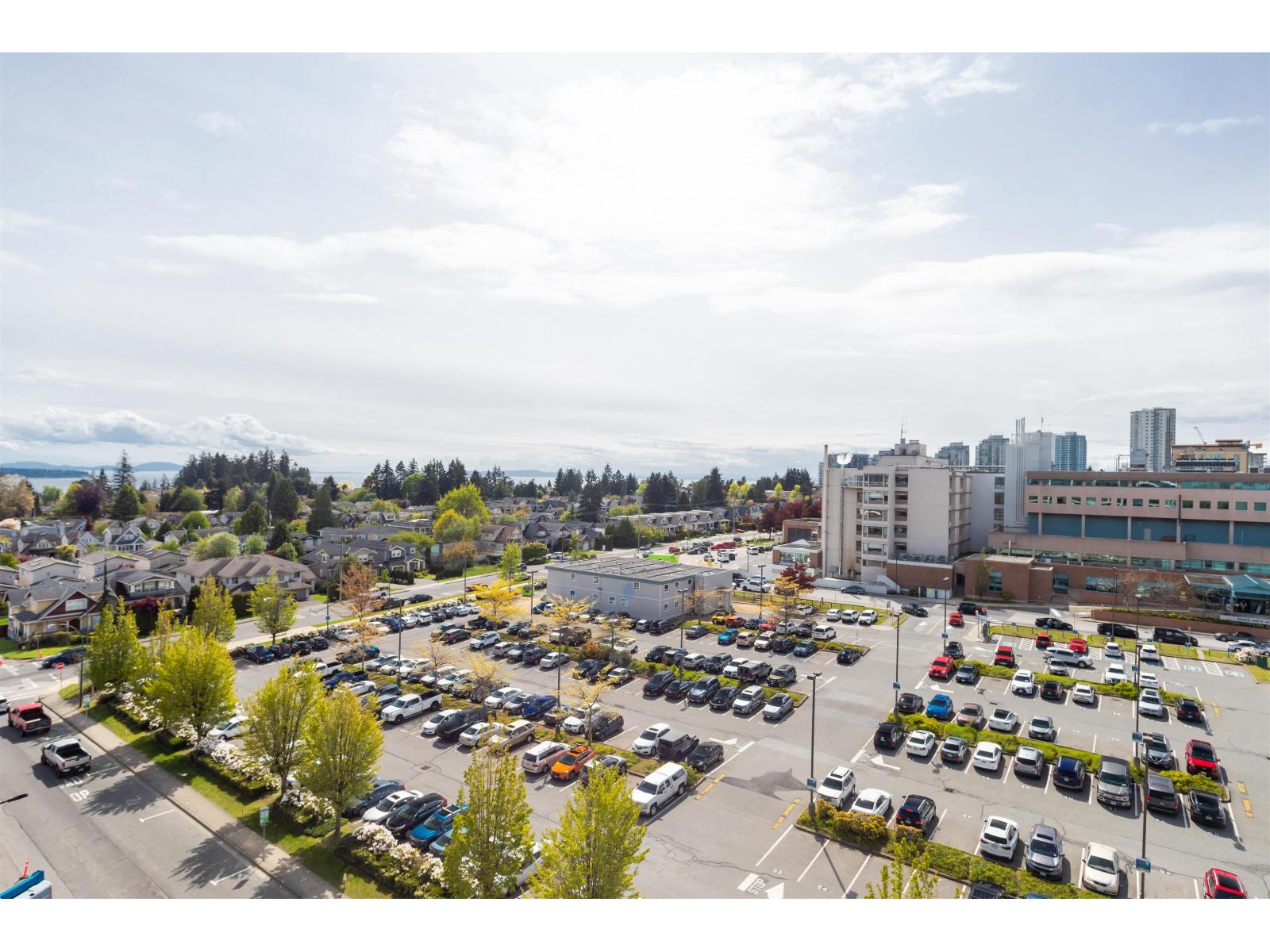 711 1526 FINLAY STREET, White Rock