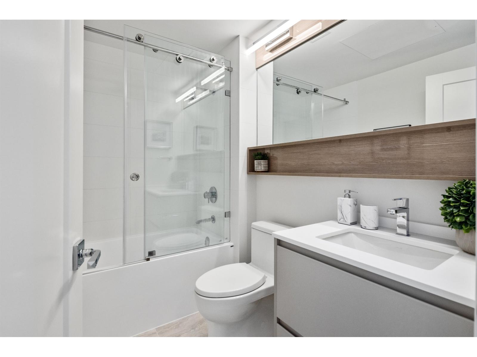 Photo 12 of 415 1526 Finlay Street, White Rock BC