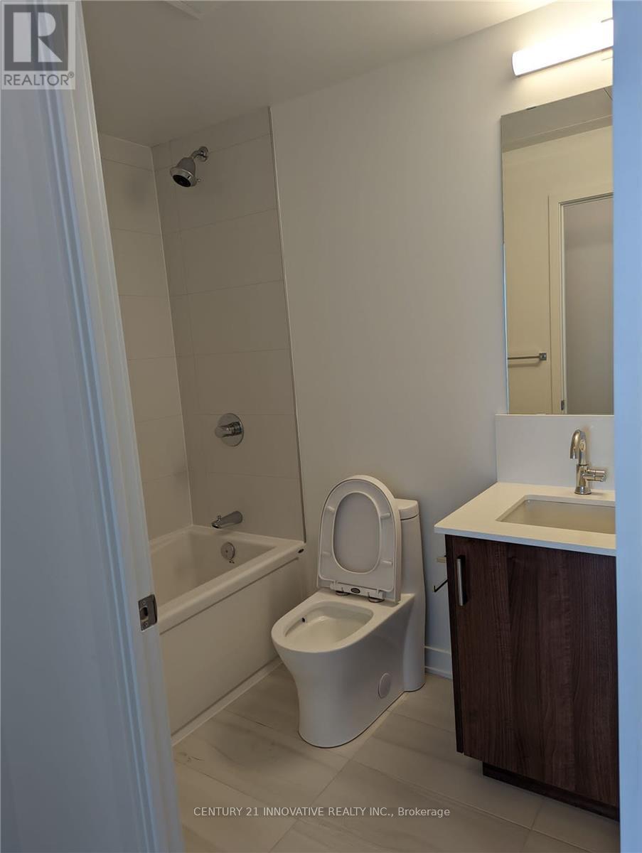 Photo 4 of 415 681 Yonge Street, Barrie ON