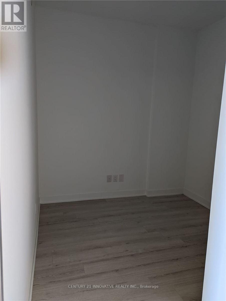 Photo 18 of 415 681 Yonge Street, Barrie ON