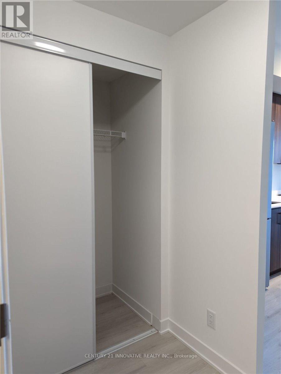 Photo 16 of 415 681 Yonge Street, Barrie ON