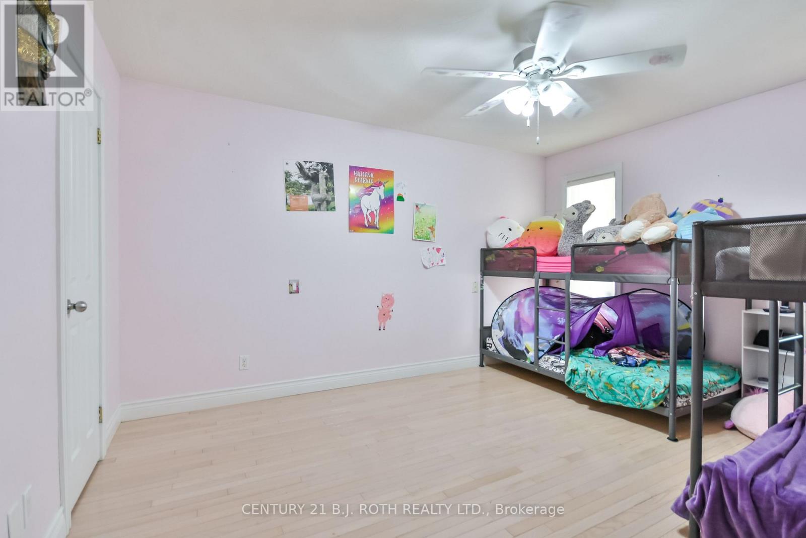 Photo 6 of 55 Bloxham Place, Barrie ON