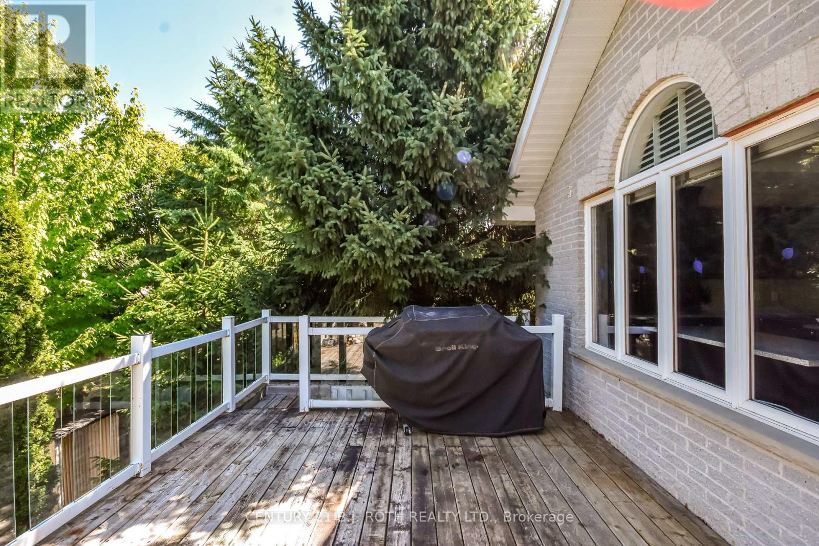 Photo 18 of 55 Bloxham Place, Barrie ON