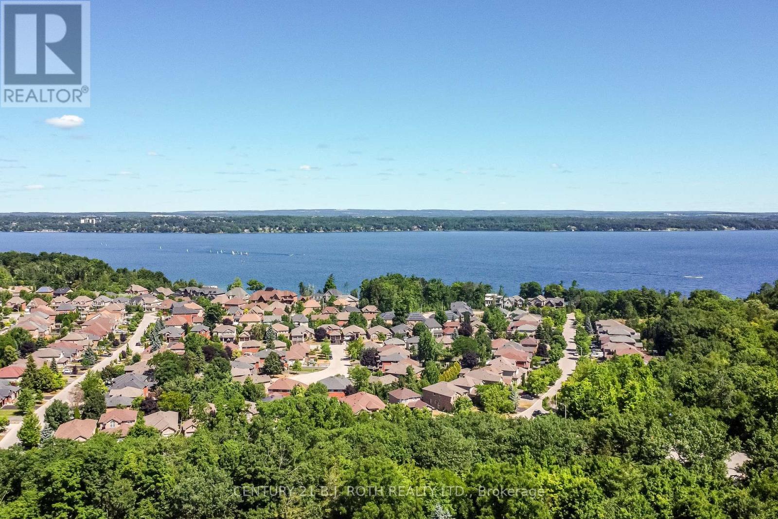 Photo 30 of 55 Bloxham Place, Barrie ON