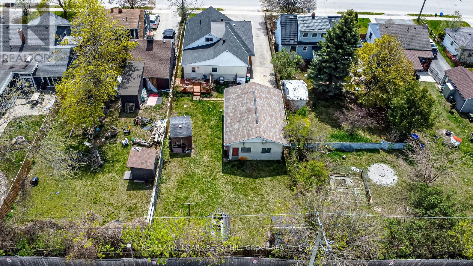 Photo 22 of 98 Donald Street, Barrie ON