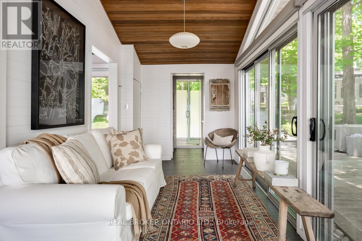 Photo 30 of 45 Ivy Lane, Orillia ON