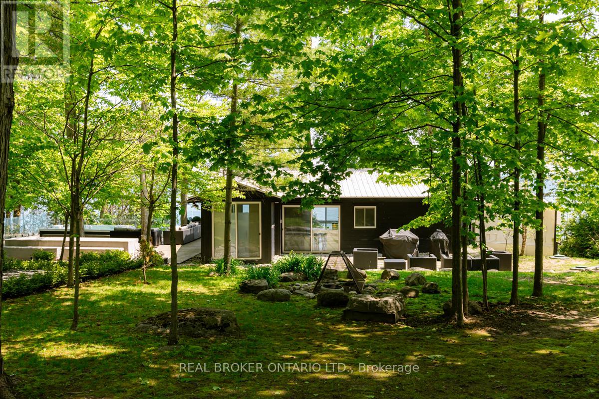Photo 9 of 45 Ivy Lane, Orillia ON