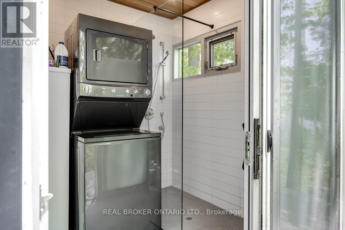 Photo 20 of 45 Ivy Lane, Orillia ON