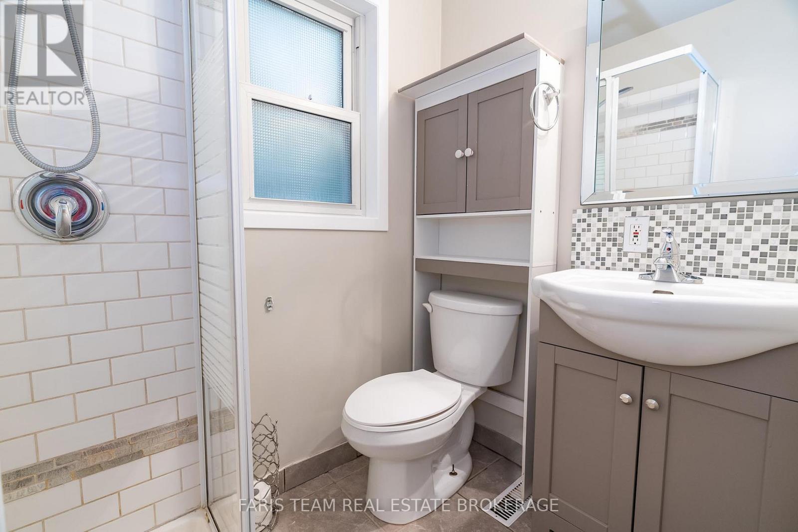 Photo 16 of 79 Poyntz Street, Penetanguishene ON