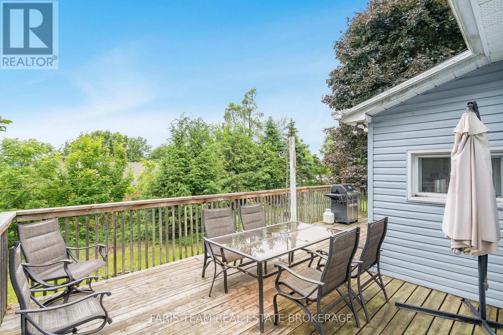 Photo 25 of 79 Poyntz Street, Penetanguishene ON
