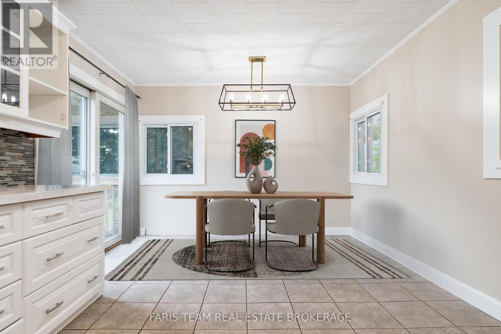 Photo 8 of 79 Poyntz Street, Penetanguishene ON