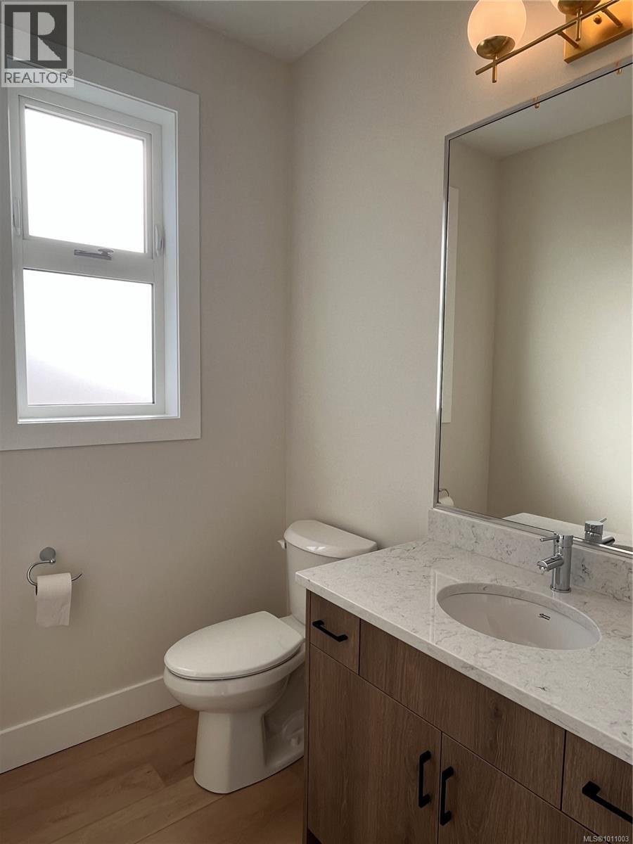 Photo 19 of 649 Hoffman Ave, Langford BC