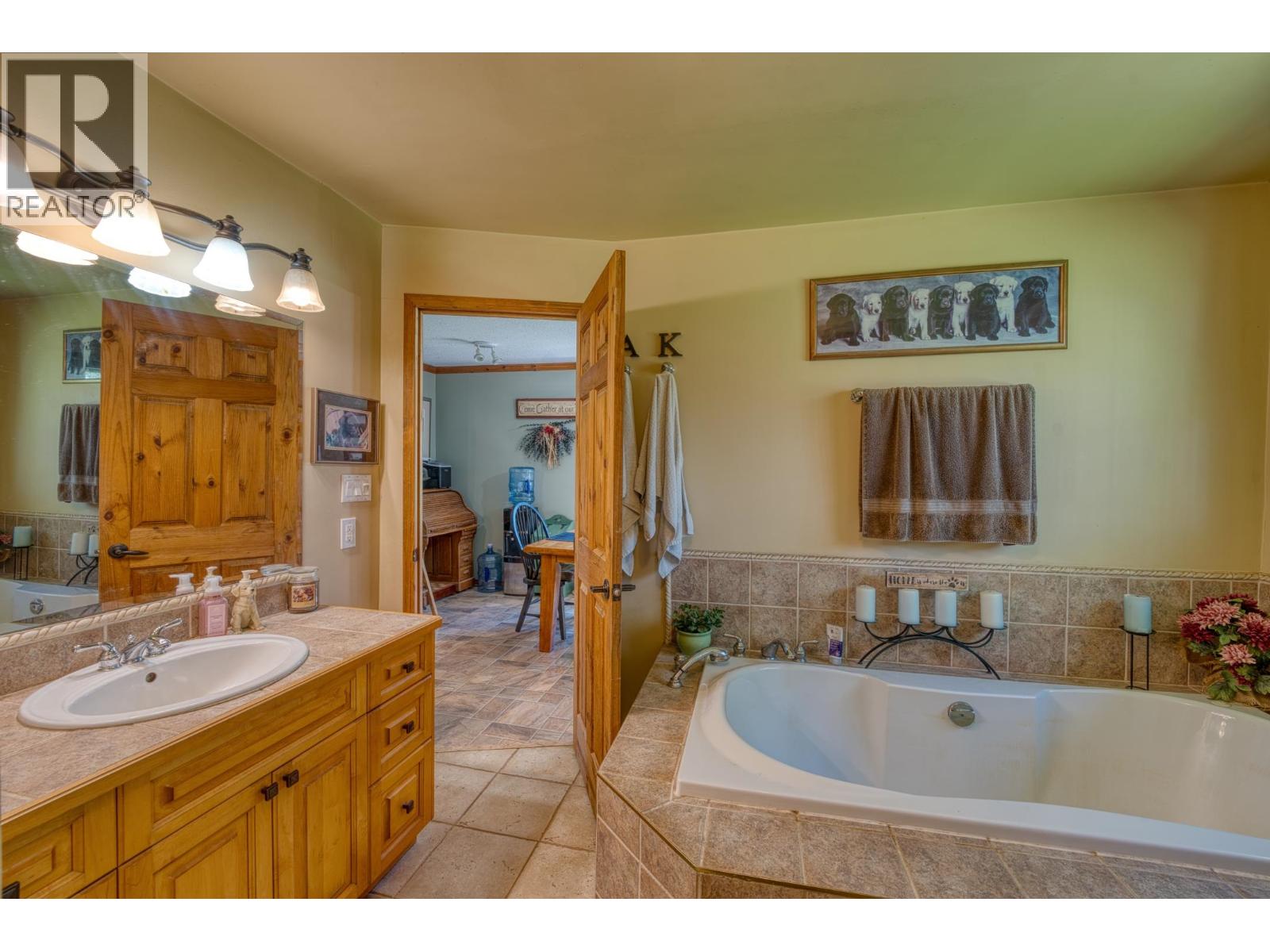 Photo 10 of 17266 Prespatou Road, Fort St John BC