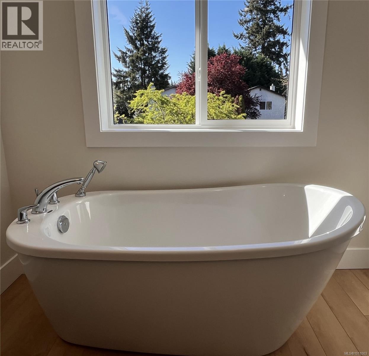 Photo 29 of 649 Hoffman Ave, Langford BC