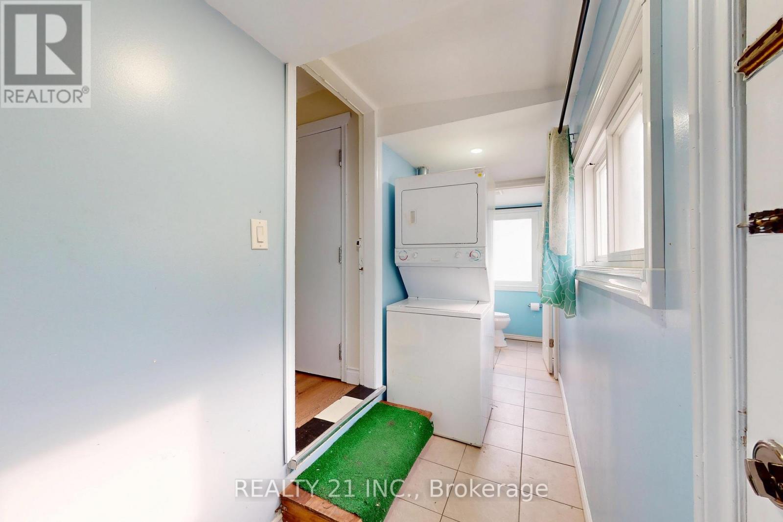 Photo 31 of 3131 Churchill Avenue, Mississauga ON