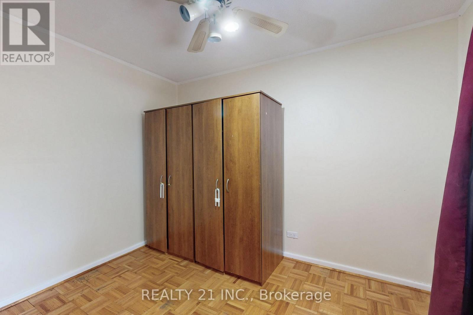 Photo 23 of 3131 Churchill Avenue, Mississauga ON