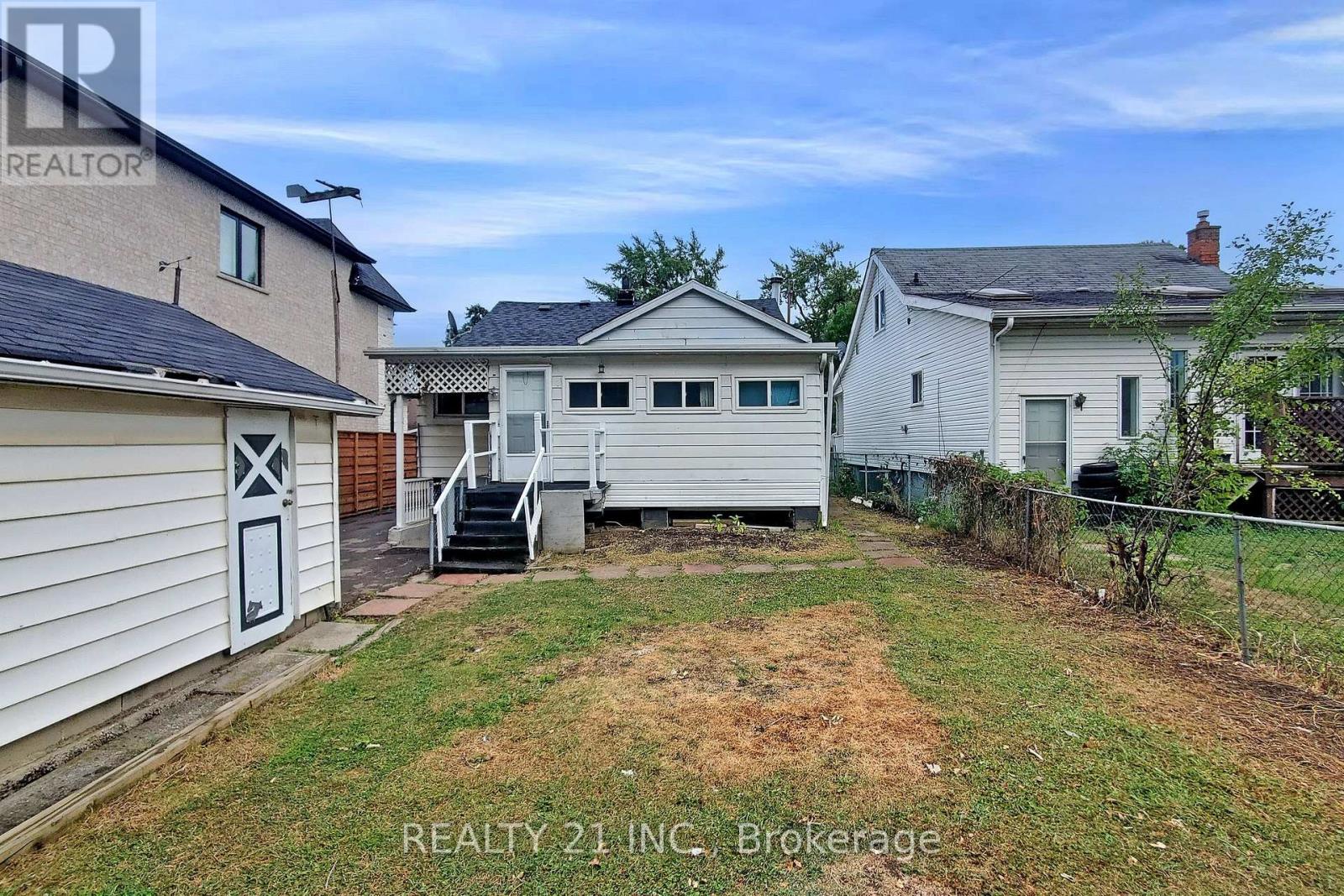 Photo 17 of 3131 Churchill Avenue, Mississauga ON