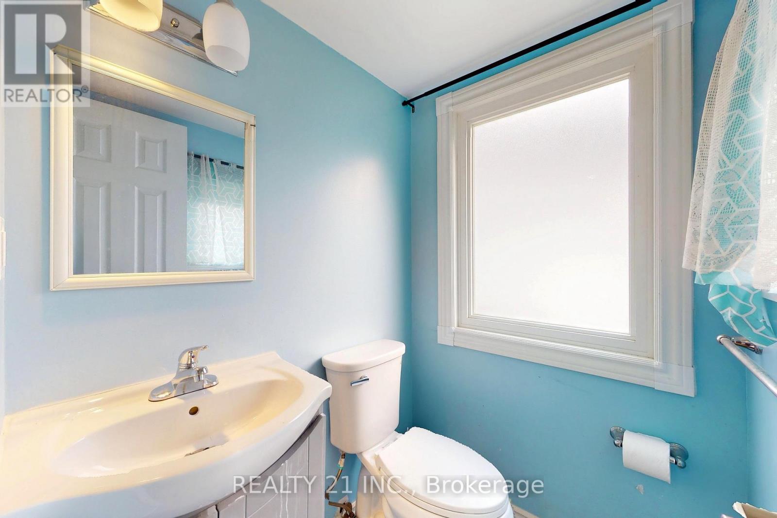 Photo 2 of 3131 Churchill Avenue, Mississauga ON