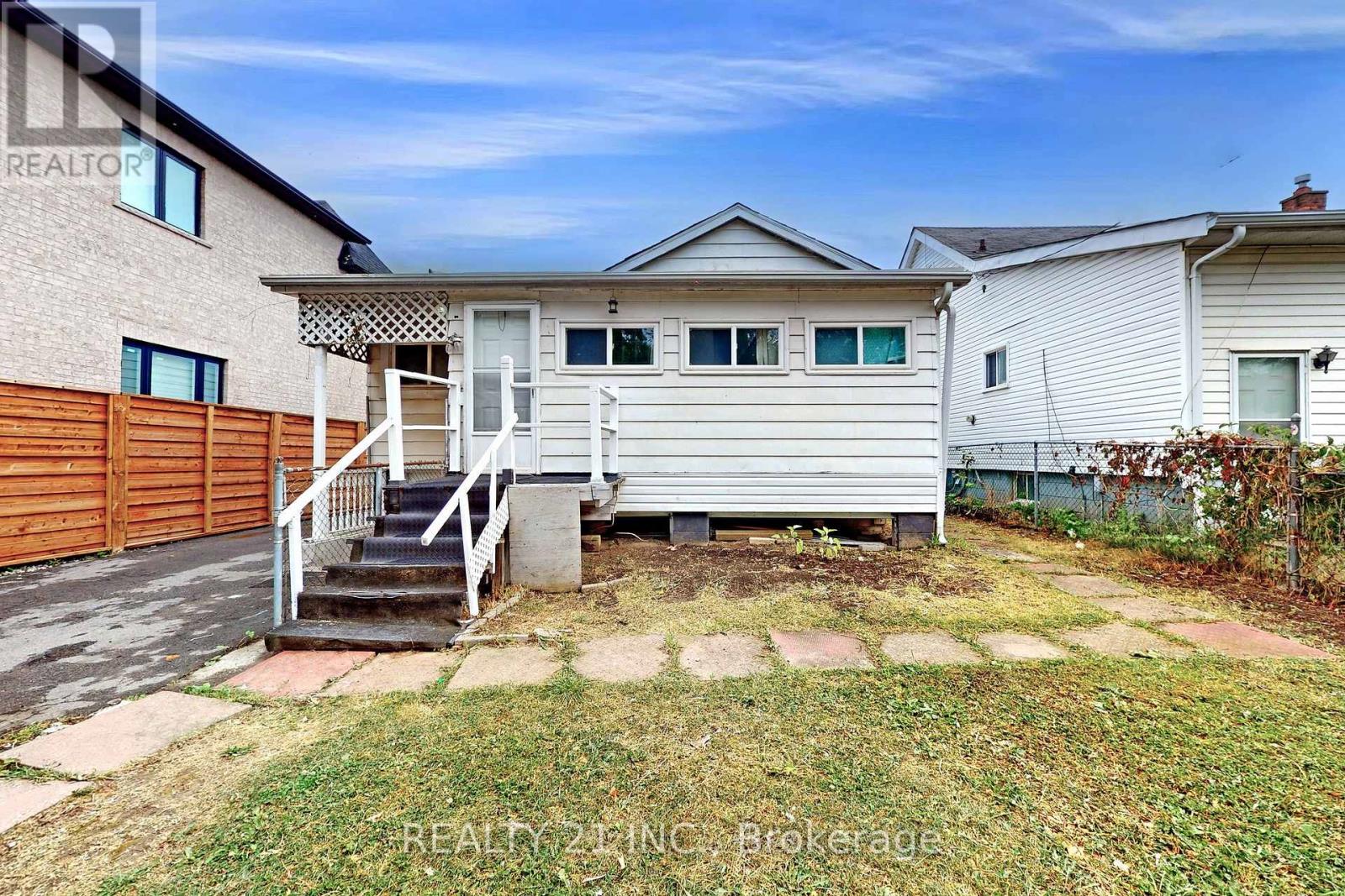 Photo 29 of 3131 Churchill Avenue, Mississauga ON