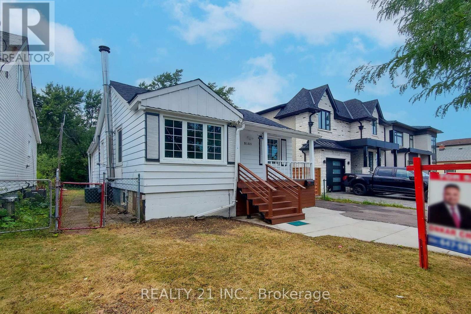 Photo 38 of 3131 Churchill Avenue, Mississauga ON