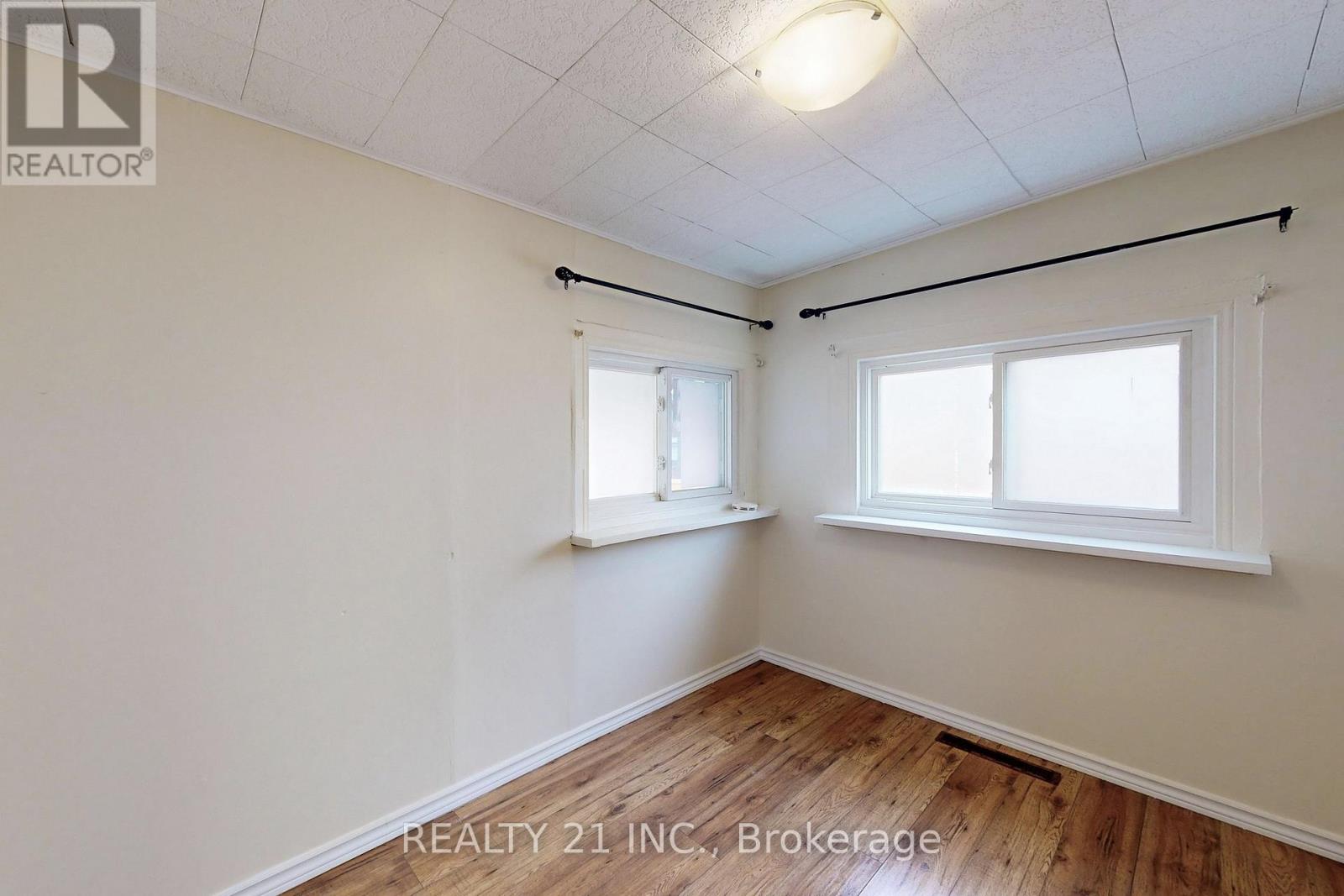 Photo 37 of 3131 Churchill Avenue, Mississauga ON