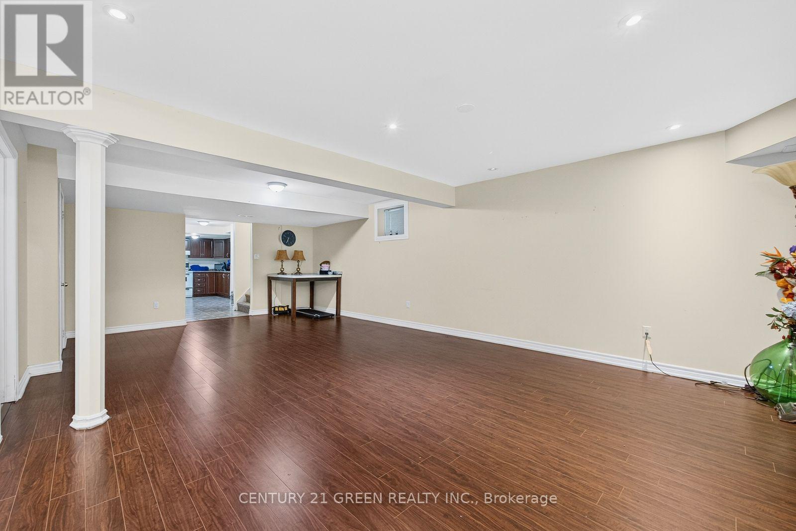 Photo 15 of 936 Rigo Crossing, Milton ON